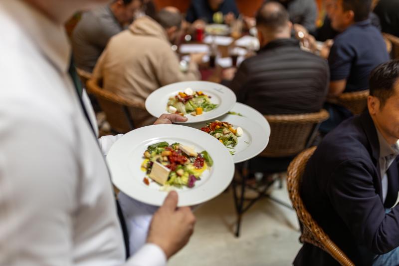 Table Service & Bussing