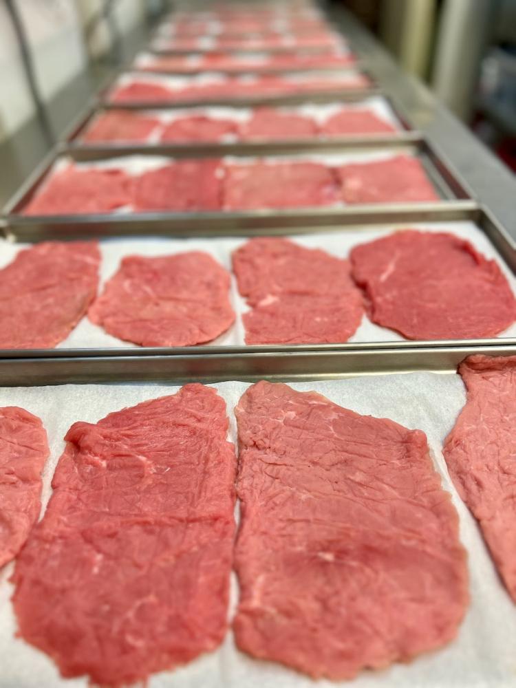 Freeze Dried Uncooked Pounded Veal Cutlets