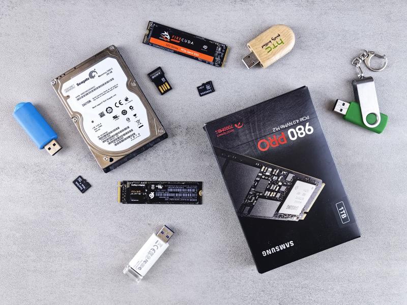 Hard Drives, Ram, Motherboards & SSD Cards