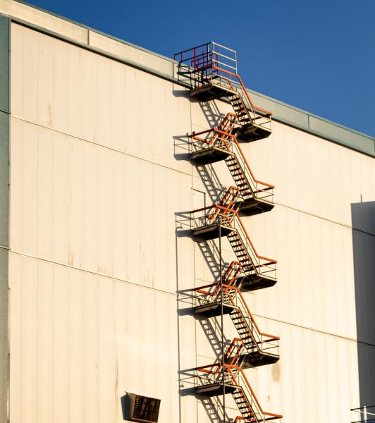 Ladders, Dollies, Carts & Material Handling