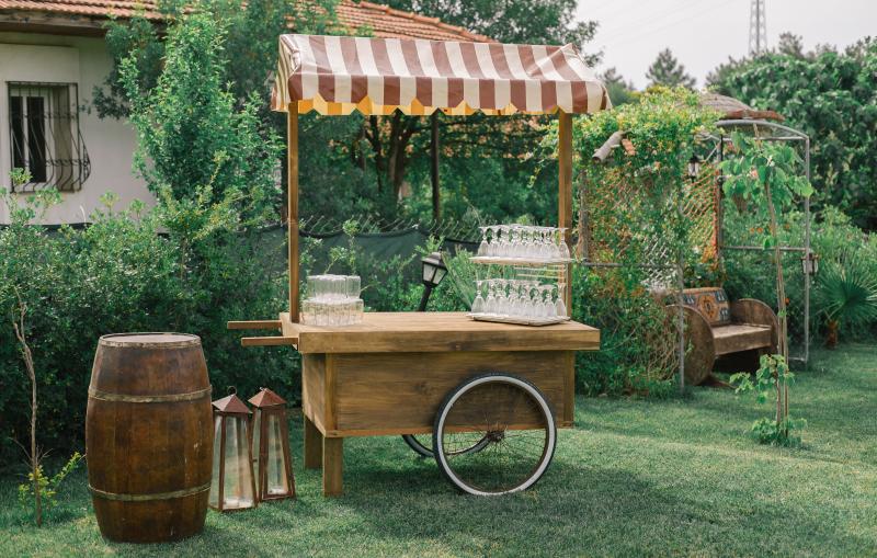 Beverage Carts & Rolling Coolers