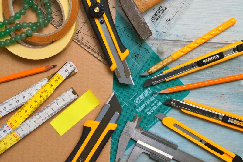 Knives & Blades
