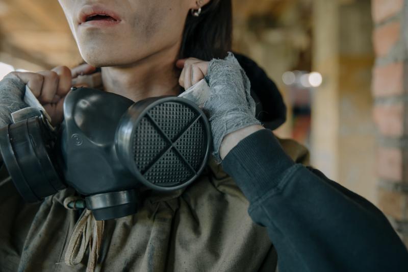 Respirators & Masks