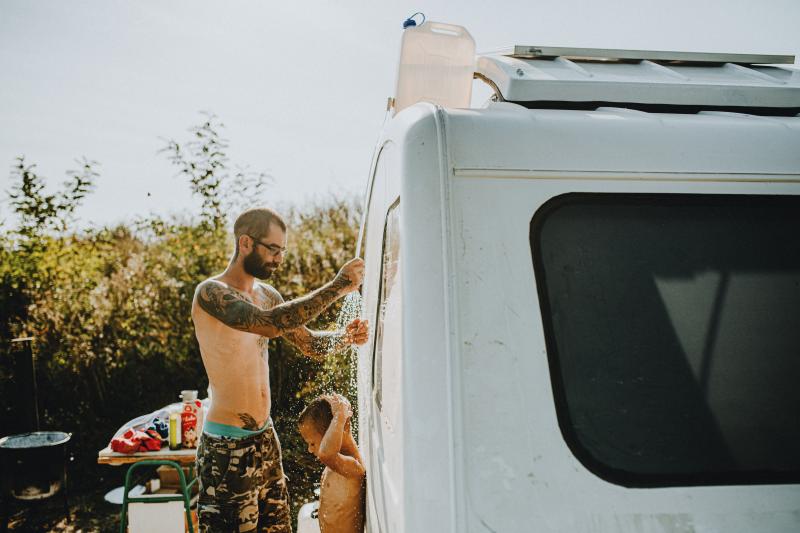 Camping, Hunting & Survival