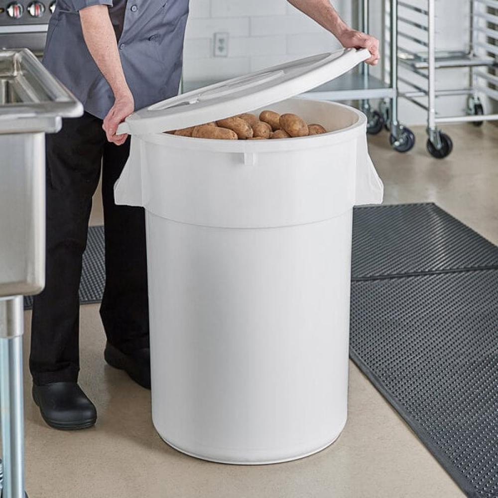 Baker's Mark 44 Gallon / 700 Cup White Round Ingredient Storage Bin with White Snap-On Lid