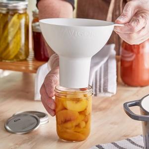 Choice 16 oz. Pint Wide Mouth Canning / Mason Jar with Silver Metal Lid and Band - 12/Case