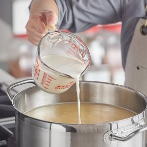 Corn Starch 55 lb. Thickening agent with neutral odor and taste, for gravy, glaze, sauce, soup, and puddings!