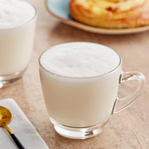 Sweet Ground White Chocolate Flavored Powder - Ghirardelli 10 lb. 