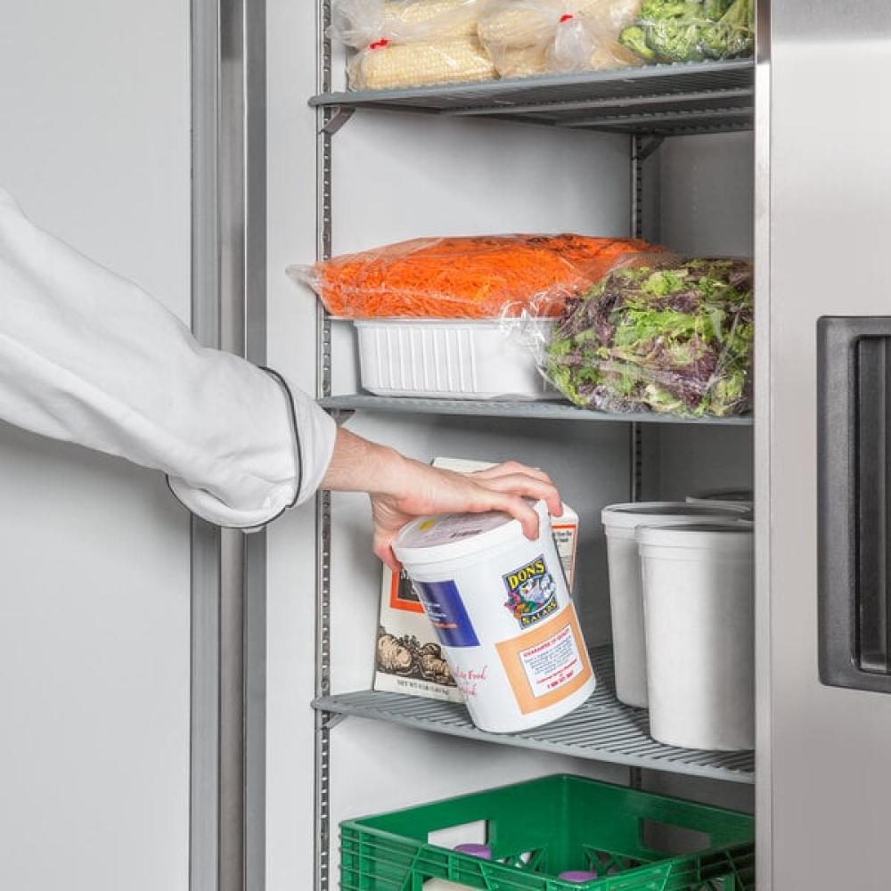 Avantco A-49R-HC 54" Solid Door Reach-In Refrigerator