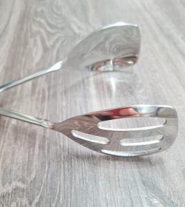 Acopa 9 3/4" 18/8 Stainless Steel Scissor Tongs with Smooth Edge