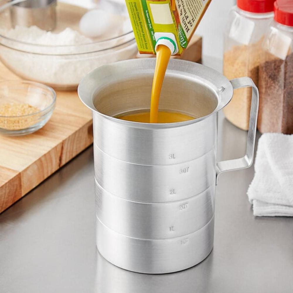 Choice 4 Qt. Aluminum Measuring Cup with Handle and Pour Lip, great 4 bug-outs!