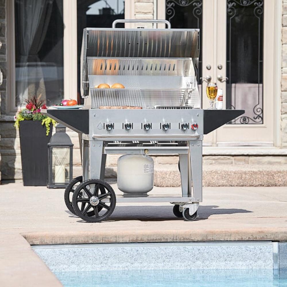 Liquid Propane 30" Mobile Outdoor Grill with Roll Dome Package