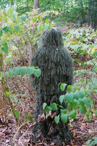 Complete Woodland Ghillie Suit 5 Piece Camo with Bag, real nice set.