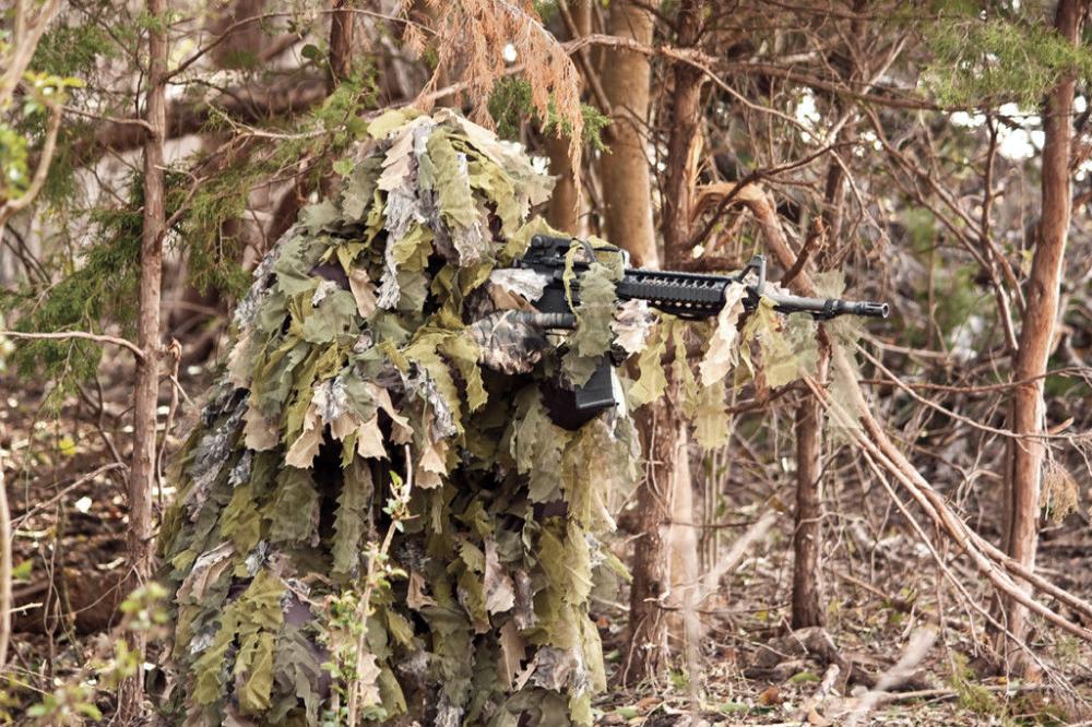 BIG GAME GHILLIE SUIT MOSSY OAK BREAK UP M/L