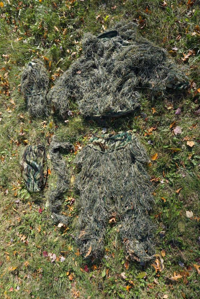 GhillieSuitShop 5 Piece Woodland Ghillie Suit
