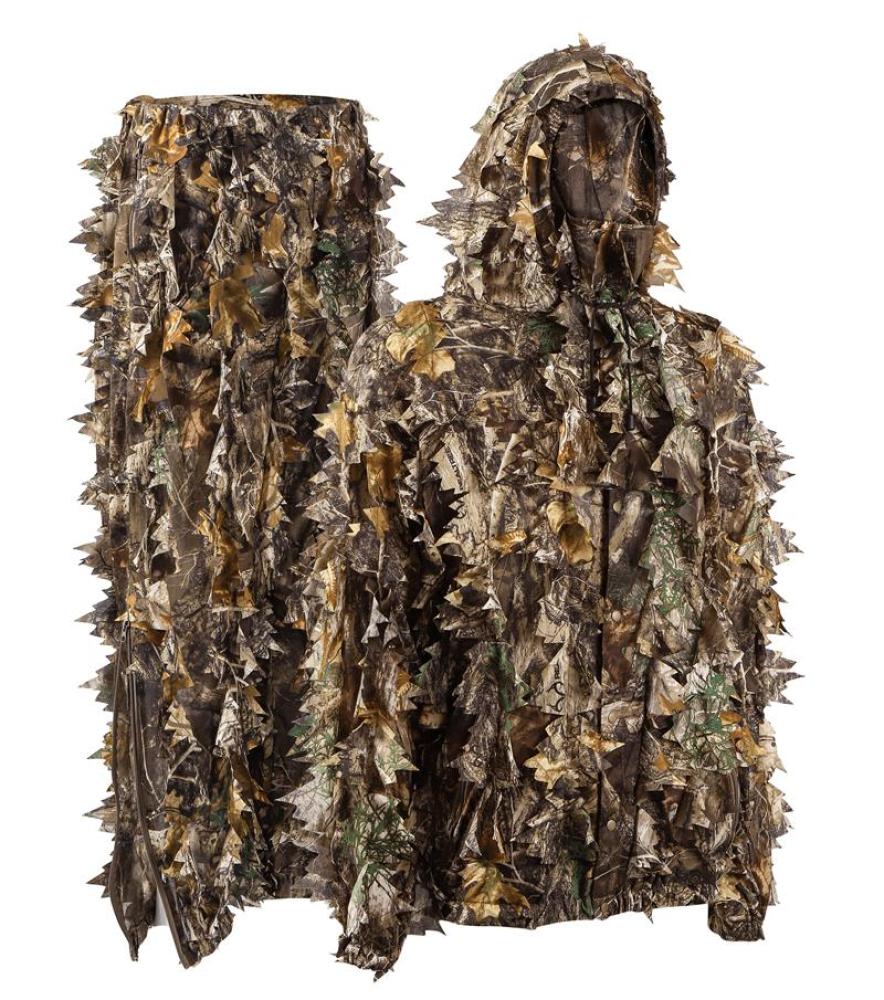 Real Tree Edge Leafy Camouflage Suit in 3D