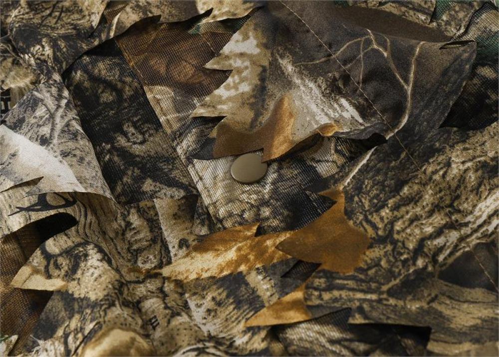 Real Tree Edge Leafy Camouflage Suit in 3D