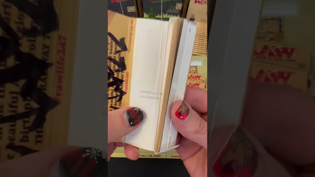 cannabis rolling papers