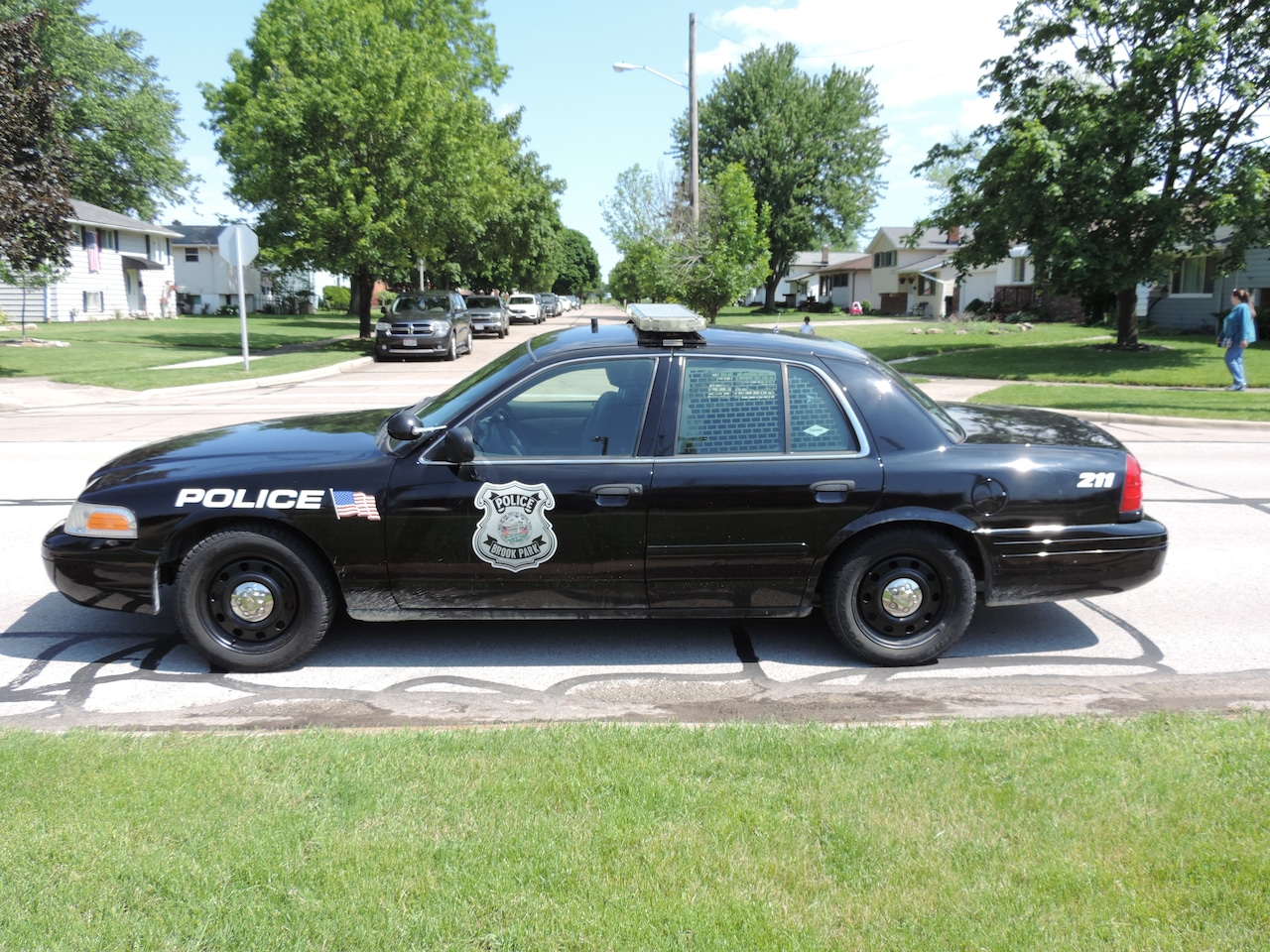 Armed man with teens & cannabis arrested in Brook Park