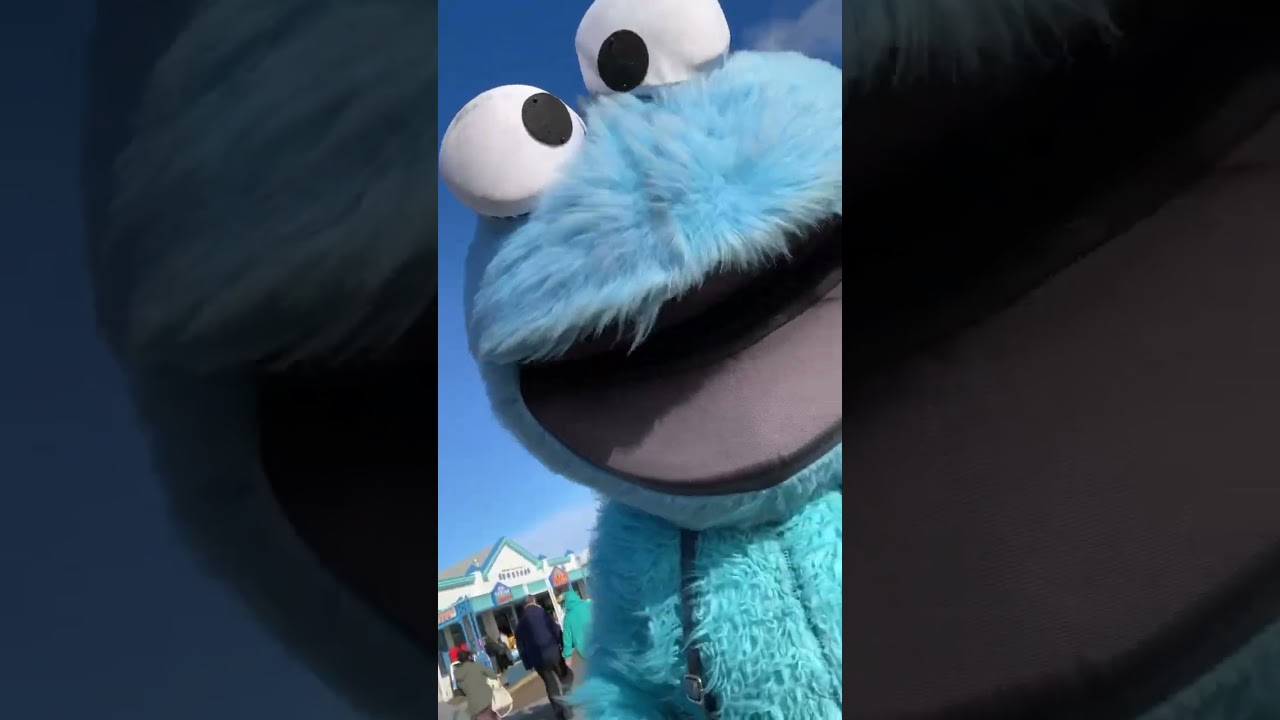 Cookie Monster asked me for weed #comedy #funny #familyguy #cartoon #hilarious #funnymoment