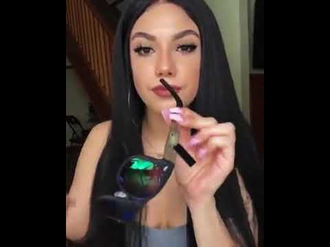 Weed girls 😍