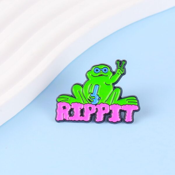Stoner Frog Meme Enamel Pin, Funny Frog With Peace Sign Brooch Pin, Gift For Weed Lover Cannabis Addict 420 Smoker, Marijuana Lapel Badge, Cannabis Humor Brooches, Funny Stoner Decorative Jewelry Accessories - Image 2