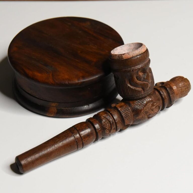 Marijuana pipe