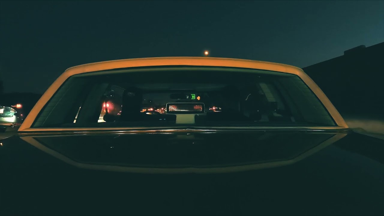 Snoop Dogg - Snoopy Don’t Go (feat. October London) [Official Visualizer]