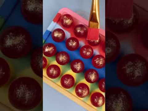 EDIBLES! Make 'em extra special with gold GUMMY glitter