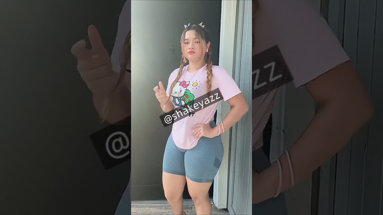 Asia 🌏 girl twerk shake for💙 #viral #twerk #love #trendingshorts #twerking #ytshorts #havingfun #yt