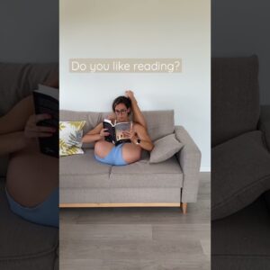 Flexible Girl - How Forward Folds Contortionist read 🤓📖 #flexiblegirl #forwardfold