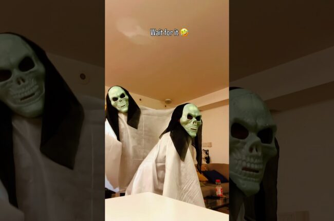 Did they really do that??? 👻😆 #fyp #twerking #halloween #viralshorts