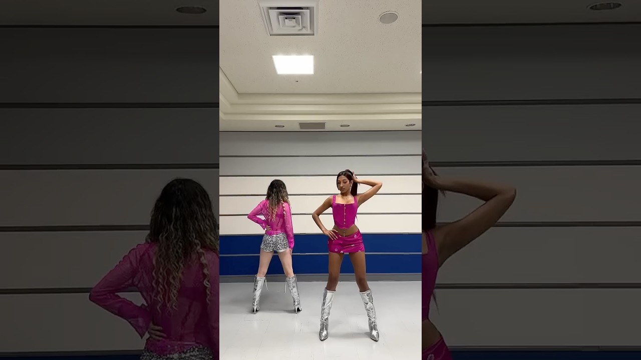 In touch and tapping in 🤞#KATSEYE #KATSEYE_Daniela #KATSEYE_Lara