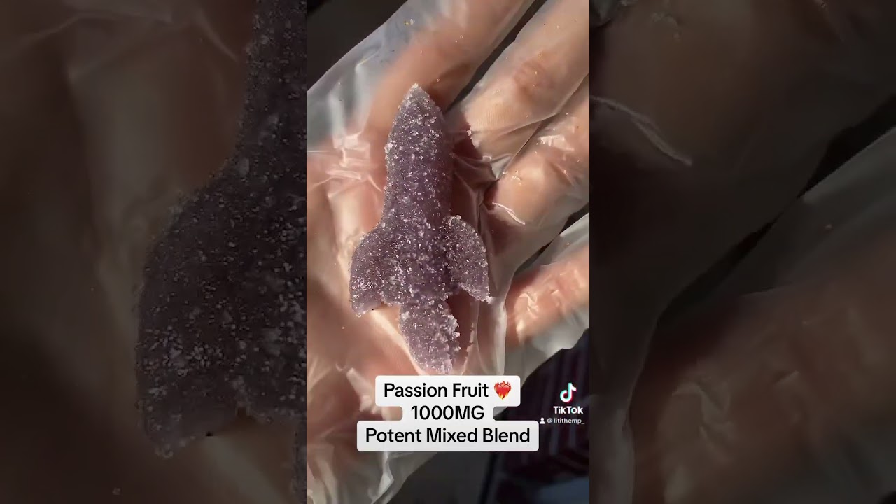 Do you know what’s in this bag?! 🚀🚀 #legalcannabis #hemp #houston #mangochamoy #strawberry