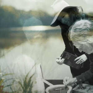 Edie Brickell and Willie Nelson's 'Sing to Me Willie'