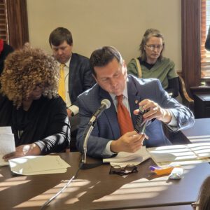 House passes two medical cannabis-related bills onto Senate