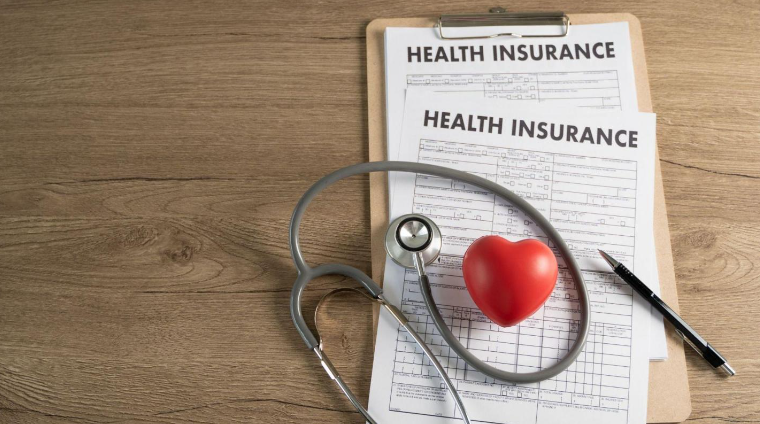 How Your 40s Can Shape Your Long- Term Health Insurance Decisions How Your 40s Can Shape Your Long- Term Health Insurance Decisions