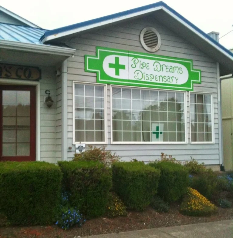 Pipe Dreams Dispensary 768x785