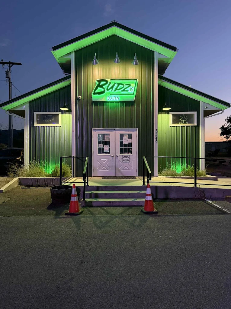 Budz Barn