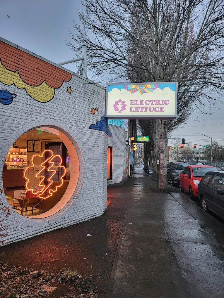 Electric Lettuce Kerns