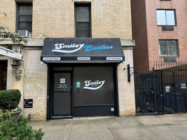 Smiley Exotics NYC Dispensary 768x576