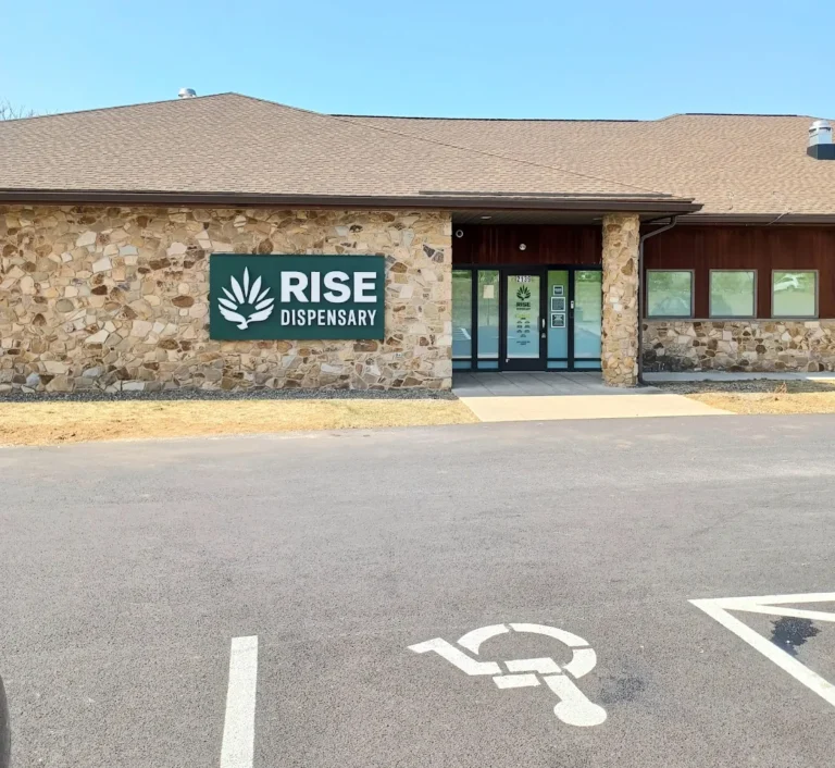 RISE Medical Marijuana Dispensary York 768x706