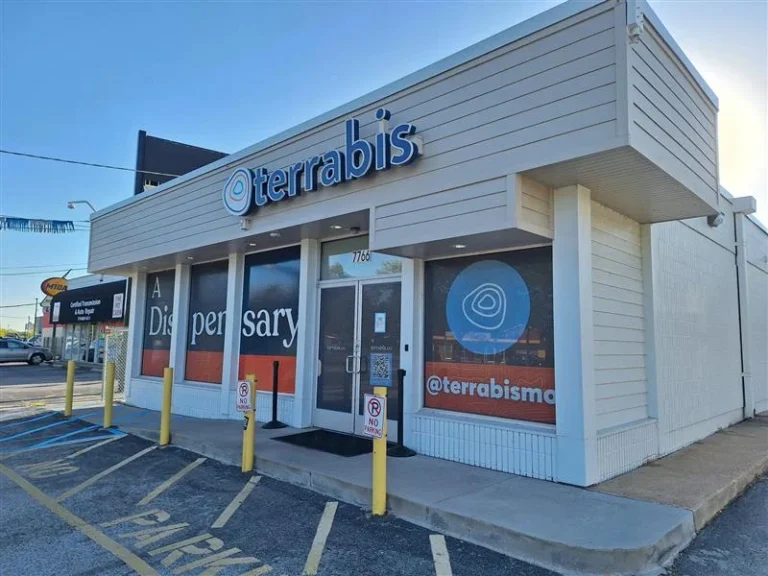 Terrabis Marijuana Dispensary Hazelwood 768x576