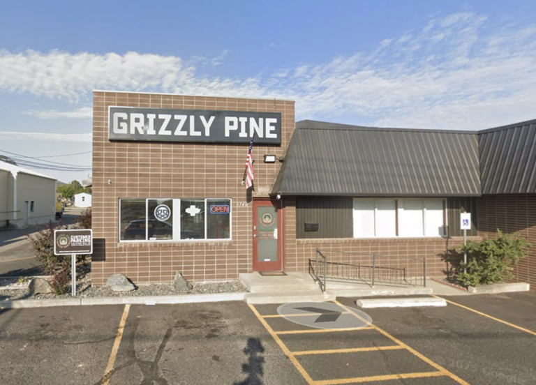 Grizzly Pine Cannabis 768x552