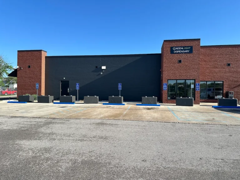 Greenlight Dispensary St Louis 768x576