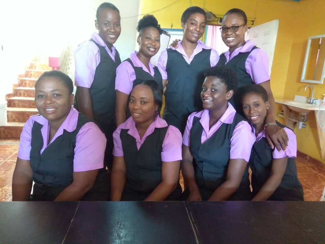 Current class of 2020 Midwives. All school uniforms and school supplies were provided by the doTERRA Healing Hands Foundation matching support.