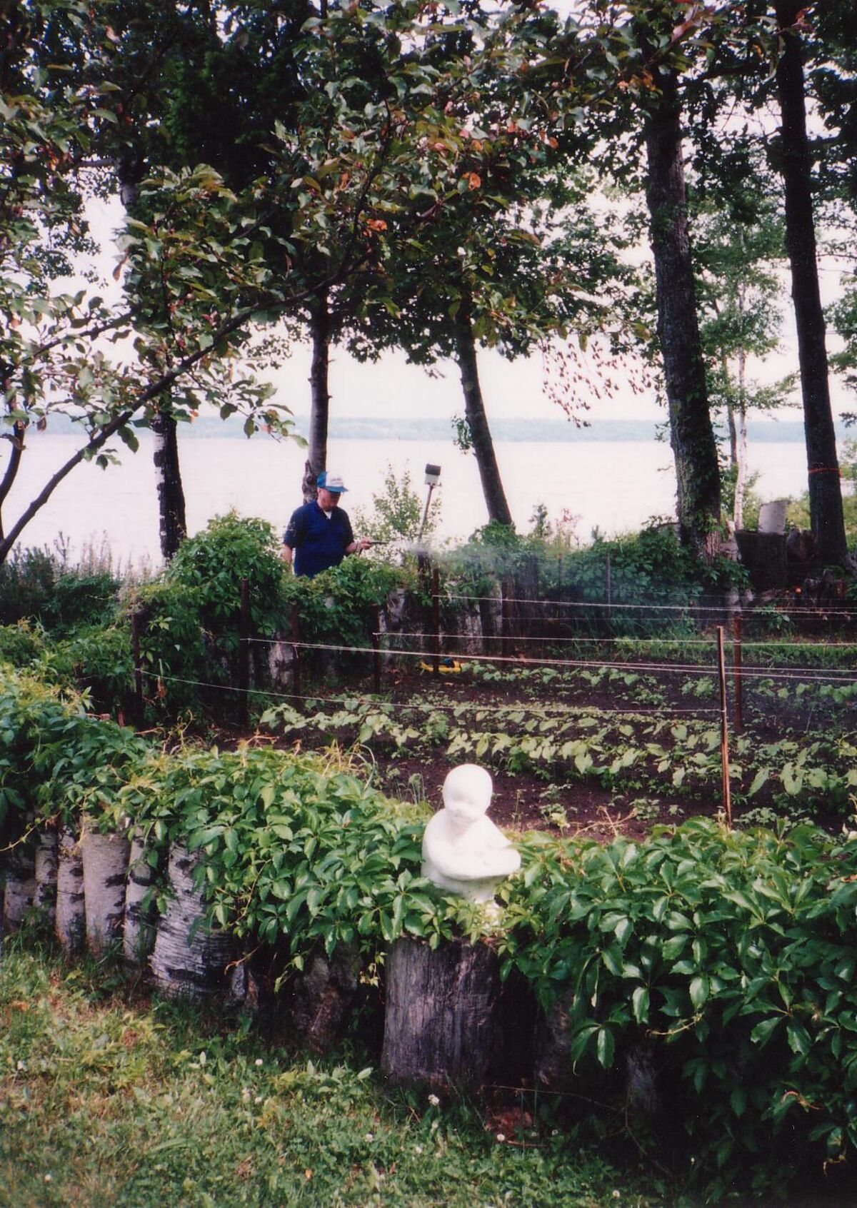 09