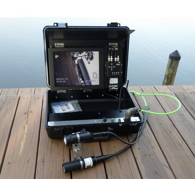 Outland Technology  UWS-3310, Complete Portable Color Video System with LED Light