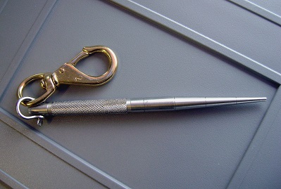 Stainless Steel, 8" Shackle Breaker Assembly