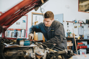 Jeep oil change at Bucky's Bremerton Auto Repair